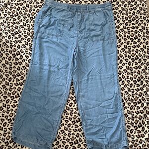 Torrid High-Rise Pull On Lightweight Denim Jean Size 2